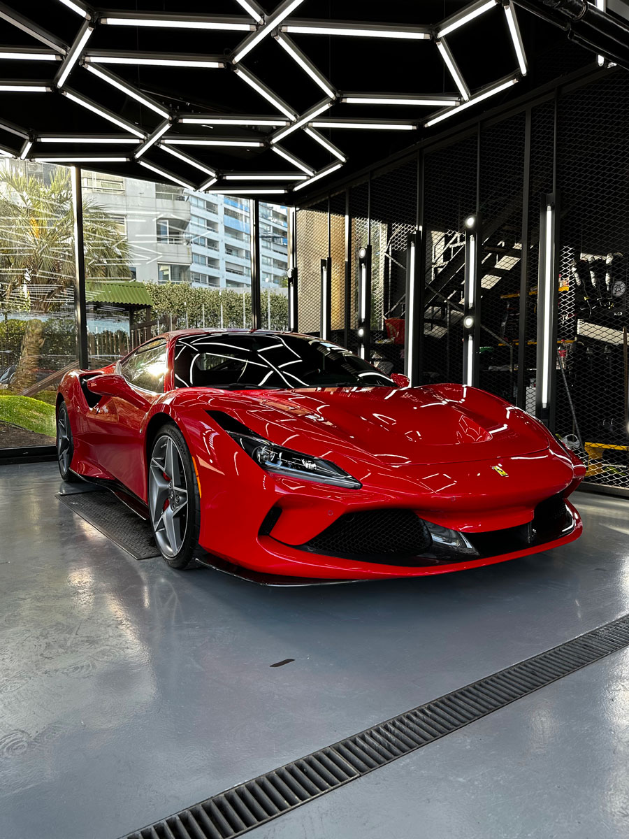PPF - Paint Protection Film - Ploteo - Polarizado - Detaling - Sacabollos - Reparación de Llantas - Pintura de Autos - Estética Vehicular 